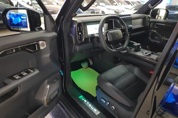 Used JETOUR Traveler 2024 2.0T All-Wheel-Drive Silver Dragon Wings