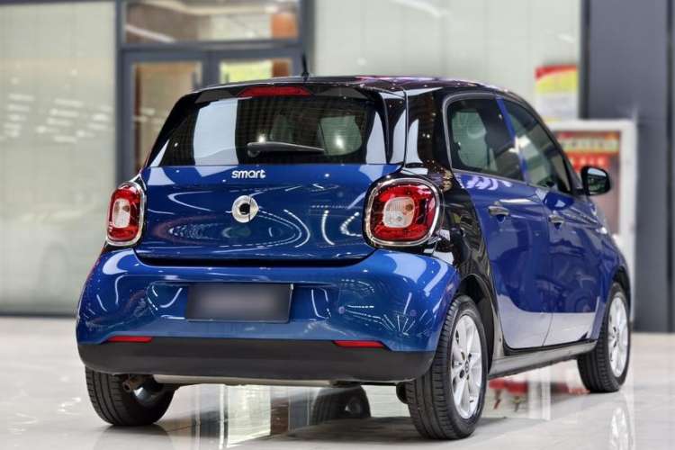 Used smart forfour 2016 1.0L 52 kW Dynamic Edition