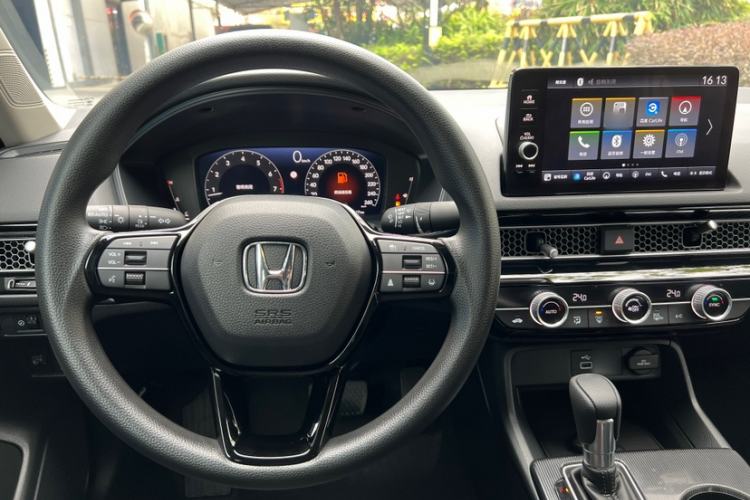 Used Honda Integra 2023 240TURBO CVT Tech Edition Interior 5