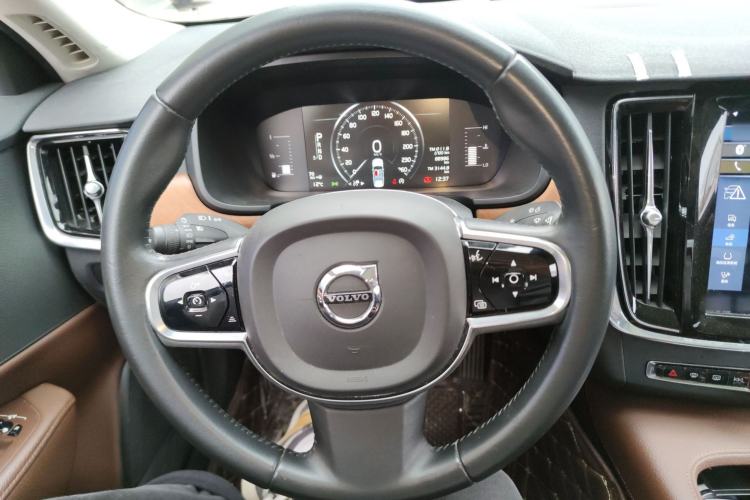 Used Volvo S90 2020 T5 Zhiyi Luxury Edition
