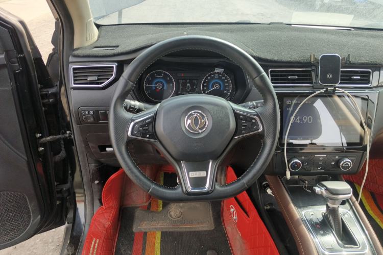 Used Dongfeng Fengon 580 2016 1.5T CVT Luxury Model Steering Wheel