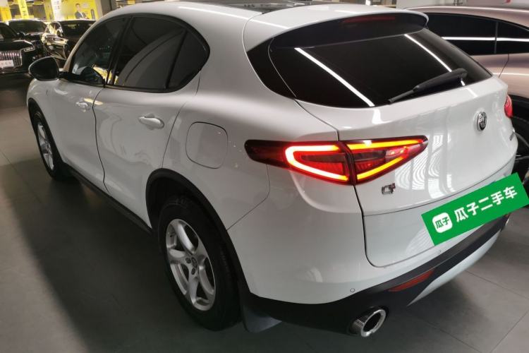 Used Alfa Romeo Stelvio 2017 2.0T 200HP Elite Edition
