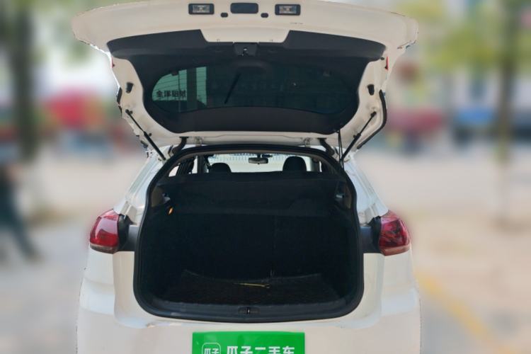 Used Citroen C3-XR 2015 1.6L Manual Pioneer Model Trunk