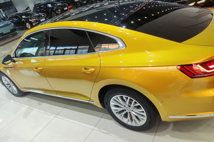 Used Volkswagen FAW-Volkswagen CC 2019 330TSI Glamour Edition China VI
