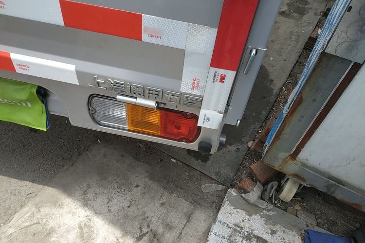 Used Wuling Zhiguang Small Truck 2023 1.5L Double-Cab LAR Right Rear Taillight
