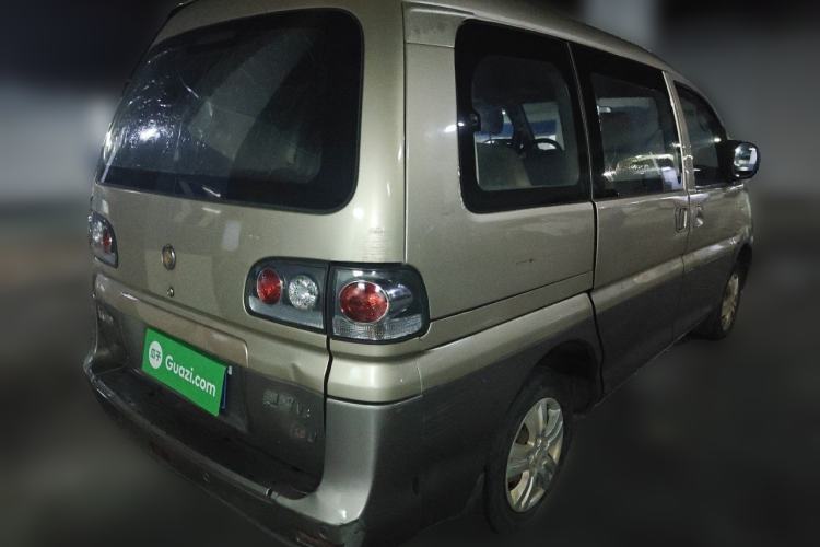 Used FORTHING Lingzhi 2015 V3 1.5L 7-Seater Luxury Model
