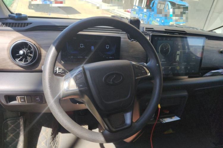 Used Ruichi EC75 2024 Pioneer Model I 50.38 kWh Steering Wheel