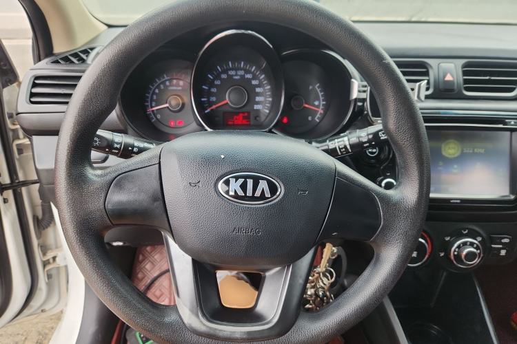 Used Kia K2 2012 Hatchback 1.4L MT Cool Edition Commemorative Model