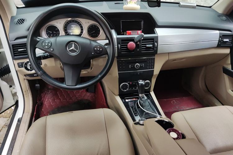 Used Mercedes-Benz GLK-Class 2011 GLK 300 4MATIC Dynamic Model
