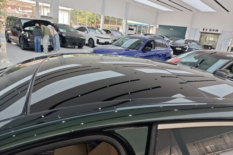 Used Jaguar XFL 2024 2.0T P250 Two-Wheel Drive Prestige Luxury Edition Roof