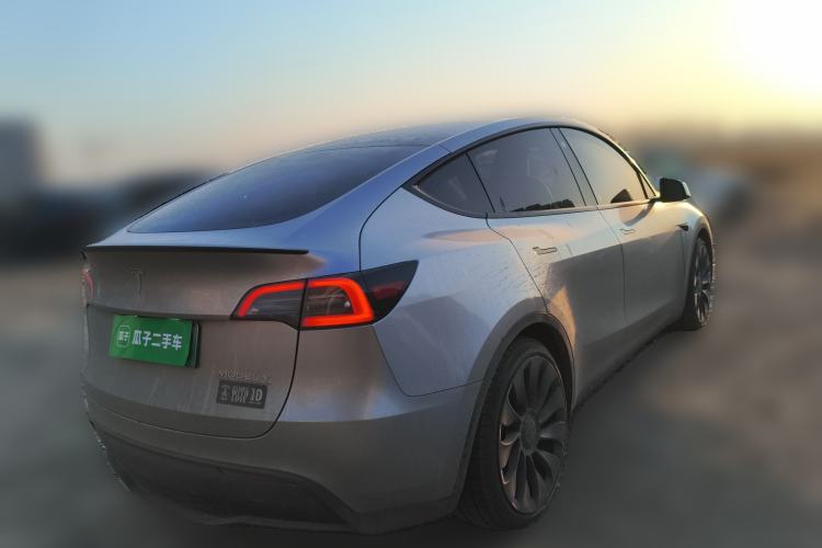 Used Tesla Model Y 2023 High-Performance All-Wheel-Drive Version