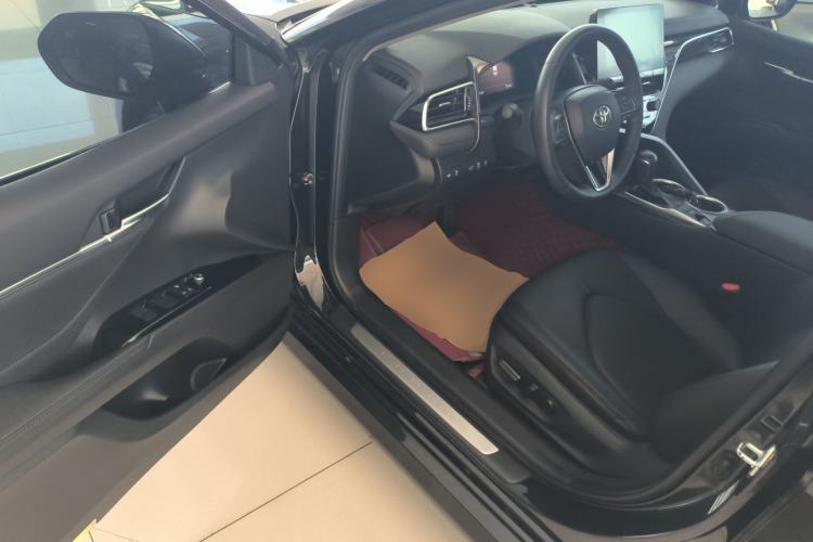 Used Toyota Camry 2021 2.5G Luxury Edition Driver Seat