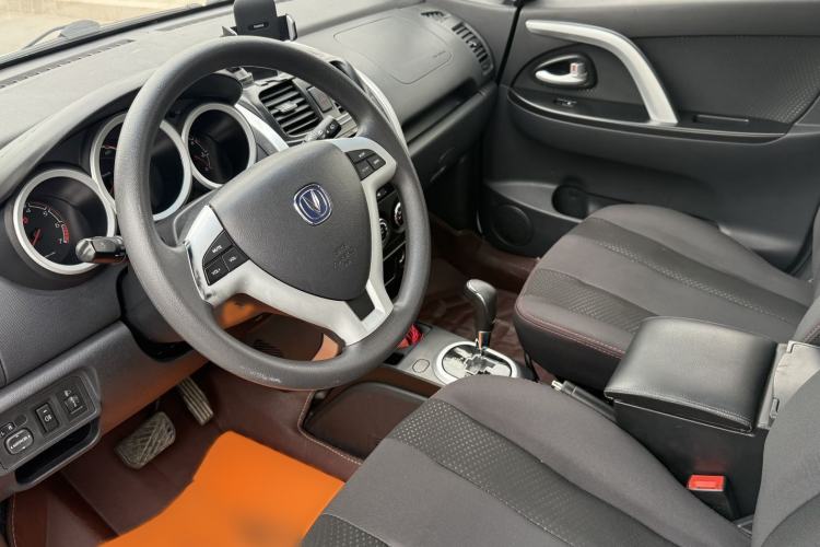 Used CHANGAN CX20 2014 1.4L IMT Sunroof Navigation Version China V Standard Interior 1