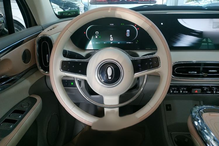 Used ORA Ballet Cat 2022 401 km Nutcracker Edition Steering Wheel