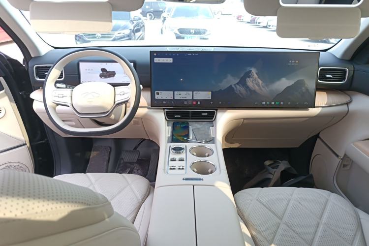 Used Chery T11 2026 Model 220 All-Wheel Drive Dual IMAX Theater Edition
