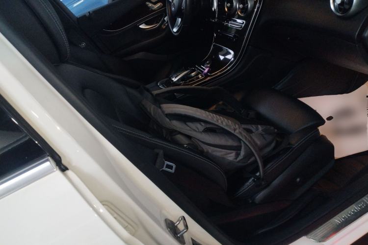 Used Mercedes-Benz GLC 2017 GLC 260 4MATIC Luxury Model
