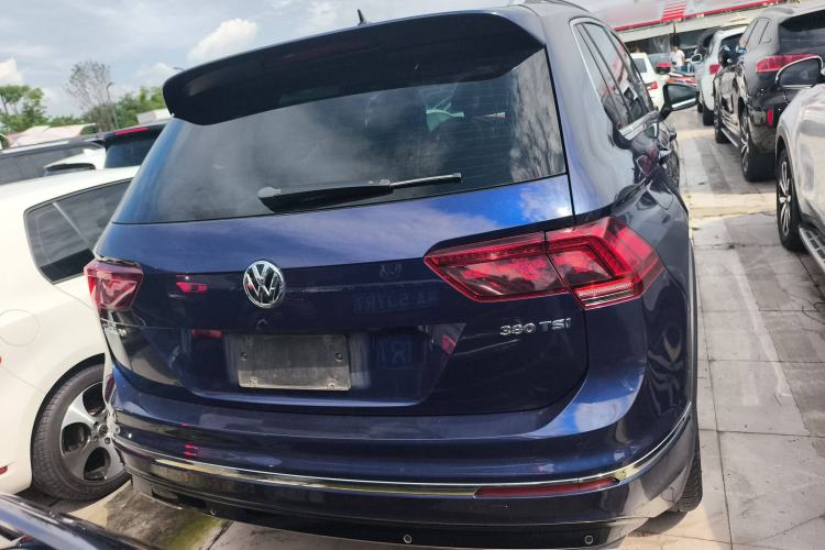 Used Volkswagen Tiguan 2018 380TSI Four-Wheel Drive R-Line
