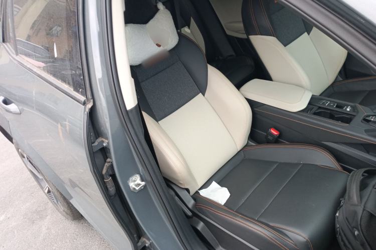 Used Lynk & Co 06 EM-P 2022 PHEV 84 km Range Pro Version
