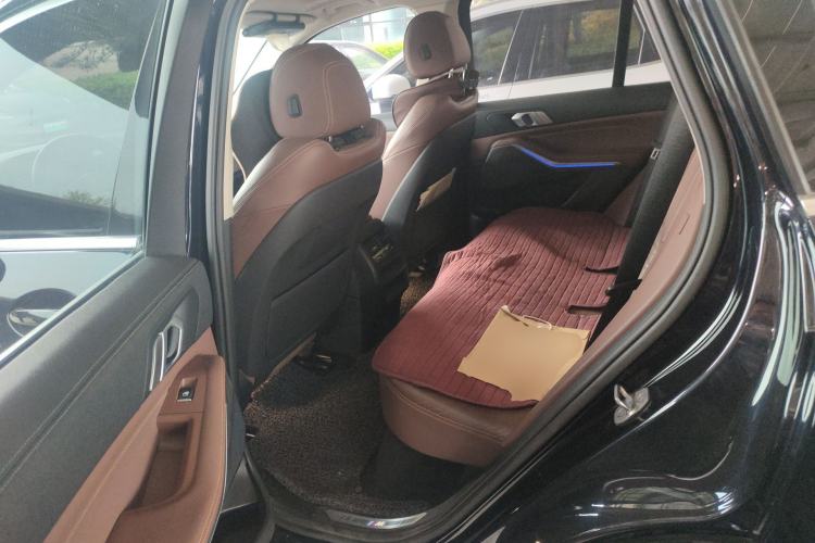 Used BMW X5 2020 xDrive40i M Sport Package Left Rear Seat