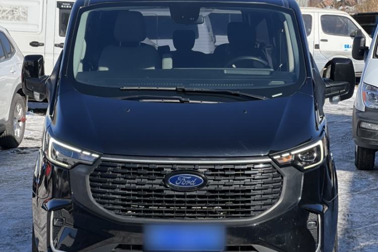 Used Ford Transit 2023 2.0T Diesel Automatic Commercial & Travel Version Mid-axle Low-roof Design 7/8/9-Seater
