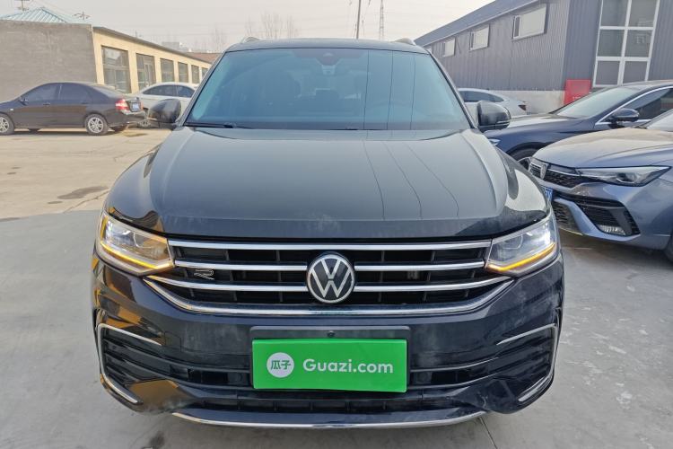 Used Volkswagen Tiguan L 2023 Restyled 330TSI Automatic Two-Wheel Drive R-Line Enhanced Comfort Version
