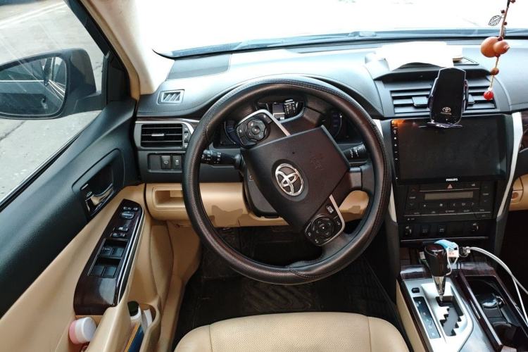 Used Toyota Camry 2015 Dual-Engine 2.5 HG Luxury Navigation Edition