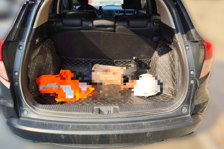 Used Honda Vezel 2017 1.8L CVT Two-Wheel Drive Luxury Model Trunk