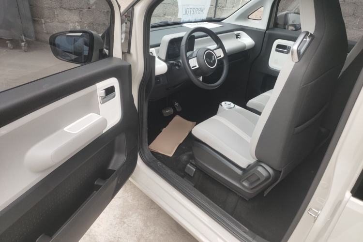 Used Wuling Air ev 2023 - Four Seats - Standard Edition
