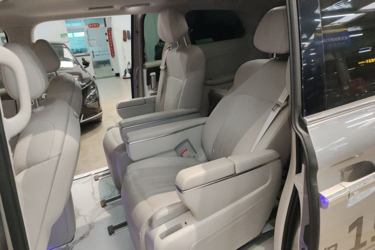 Used Roewe iMAX8 New Energy 2025 1.5T DMH Lu Zun Deluxe Edition
