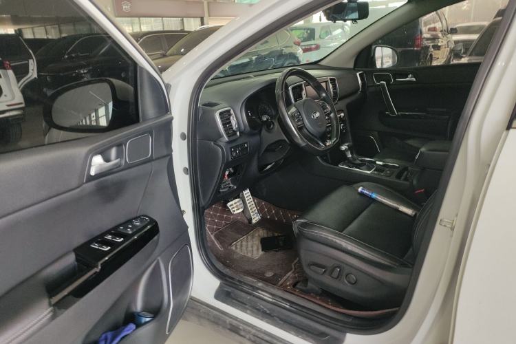 Used Kia KX5 2017 1.6T Automatic Two-Wheel Drive 15th Anniversary Special Edition DLX Driver Seat