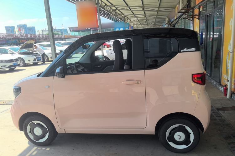 Used Wuling Hongguang MINIEV 2022 Macaron Premium Model – Lithium Iron Phosphate