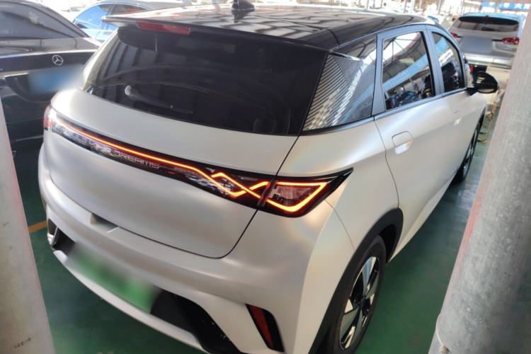 Used BYD Dolphin 2023 420 km Fashion Edition
