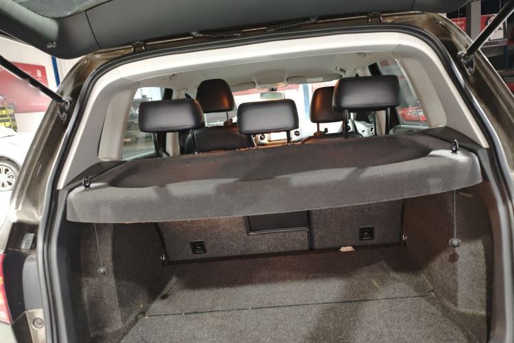 Used Volkswagen Tiguan 2015 1.8TSI Automatic Two-Wheel Drive Comfort Edition Trunk