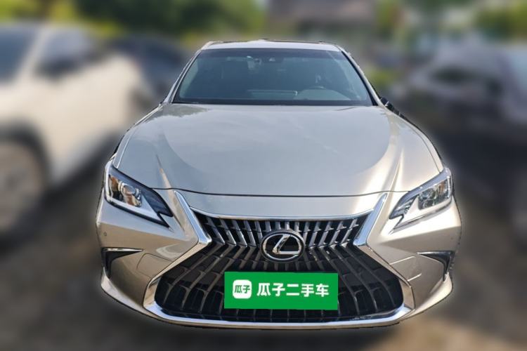 Used Lexus ES 2022 300h Excellence Edition