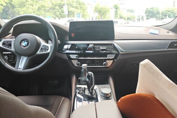 Used BMW 5 Series 2021 530Li Leading Model M Sport Package
