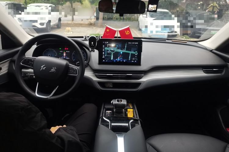 Used Hongqi E-QM5 2023 620km PLUS Center Console