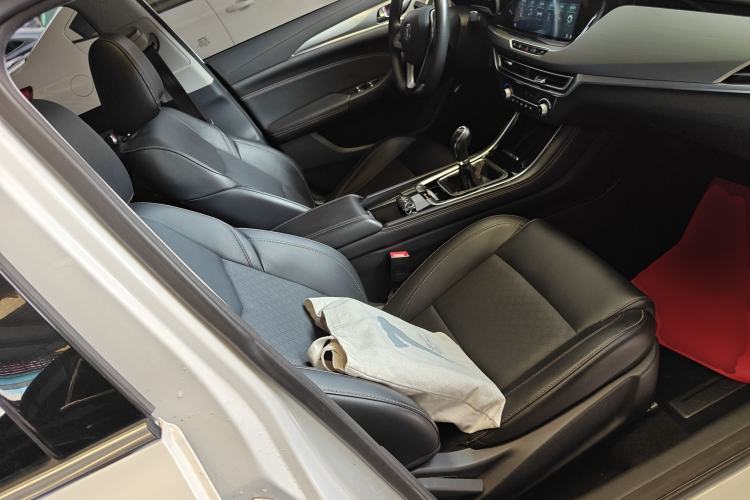 Used CHANGAN Eado 2019 High-Energy Edition 1.6L GDI Manual Pioneer Model China VI Standard