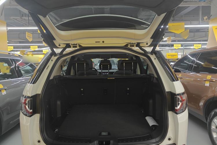 Used Land Rover Discovery Sport 2019 240 PS SE Version China VI Standard