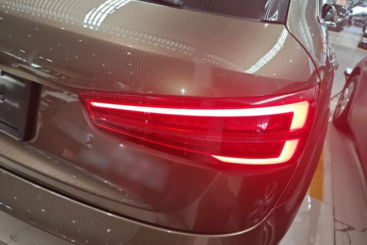 Used Audi Q3 2017 35 TFSI Style Edition Right Rear Taillight