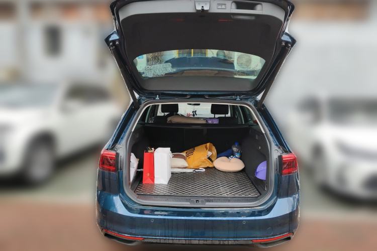 Used Volkswagen Variant 2021 2.0T Comfort Edition Trunk