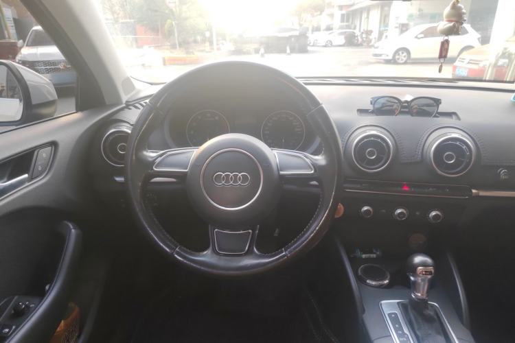 Used Audi A3 2016 Limousine 35 TFSI Ambition Edition