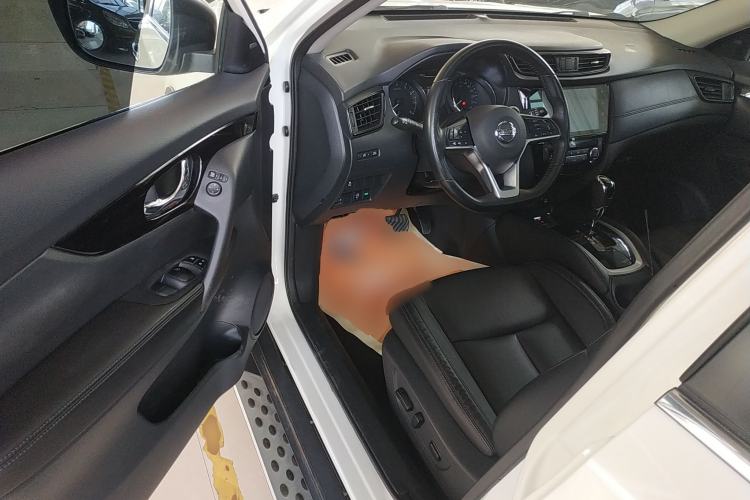 Used Nissan X-Trail 2019 2.0L CVT Smart Connect Comfort Edition 2WD
