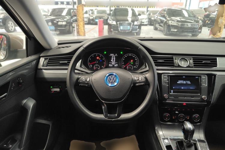 Used Volkswagen Passat 2017 280TSI DSG Luxury Edition