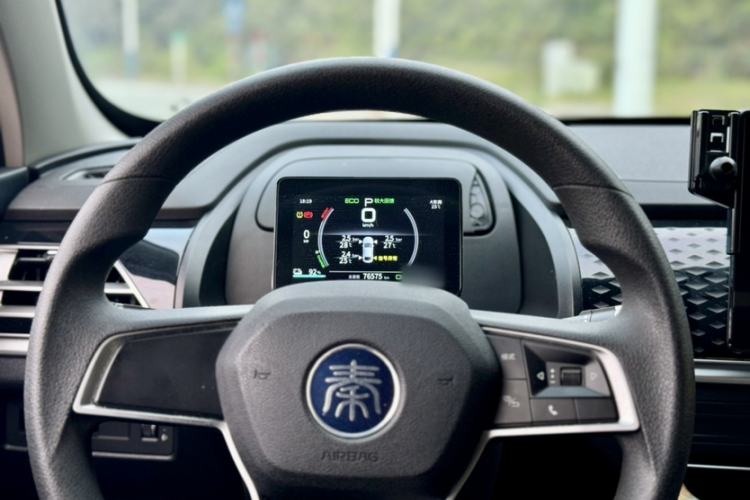 Used BYD Qin PLUS 2021 EV 400KM Leading Comfort Edition Instrument Cluster