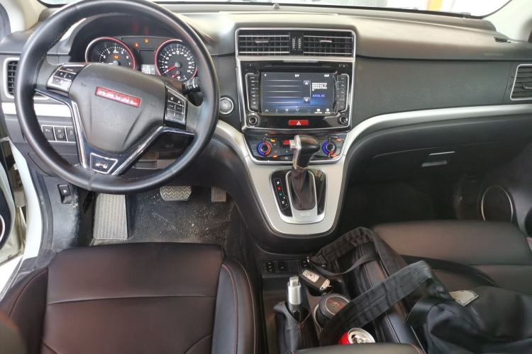 Used Haval H6 2015 Sport Edition 1.5T Automatic Two-Wheel Drive Luxury Model Center Console