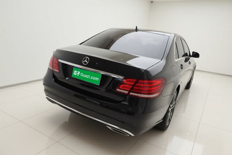 Used Mercedes-Benz E-Class 2015 Facelift E 200 L Sport Edition Rear Right 45 Deg