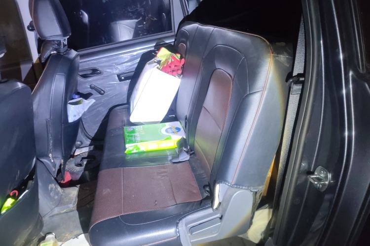 Used Wuling Hongguang New Energy 2024 All-Electric Model 300KM Standard Version Left Rear Seat