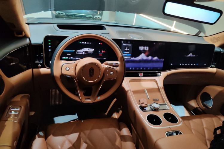 Used Hima S800 2025 Model, Range-Extended Starlight Premium Edition, 5 Seats Center Console