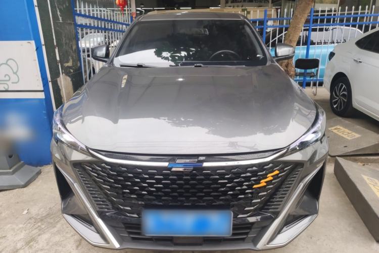 Used CHANGAN OSHAN X5 PLUS 2023 Revised 1.5T DCT Pioneer Edition Front