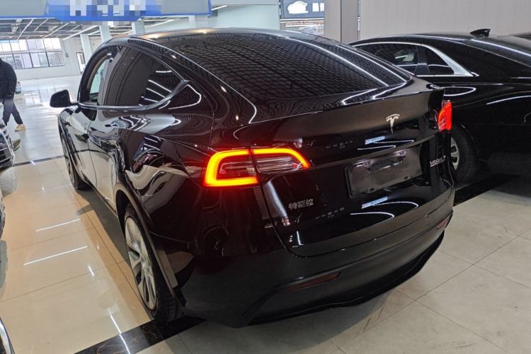 Used Tesla Model Y 2022 Rear-Wheel-Drive Version
